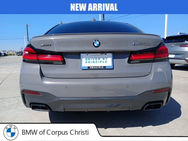 Used 2021 BMW M550i xDrive w/ Executive Package image 8