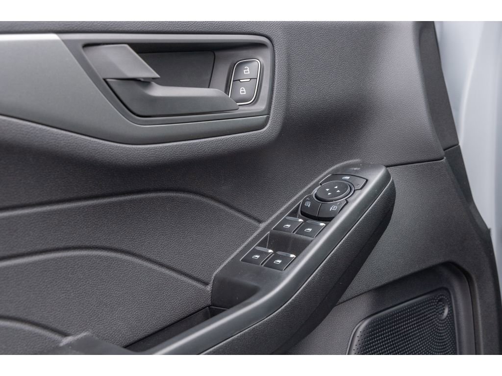 Used 2025 Ford Escape Active w/ Cold Weather Package image 18