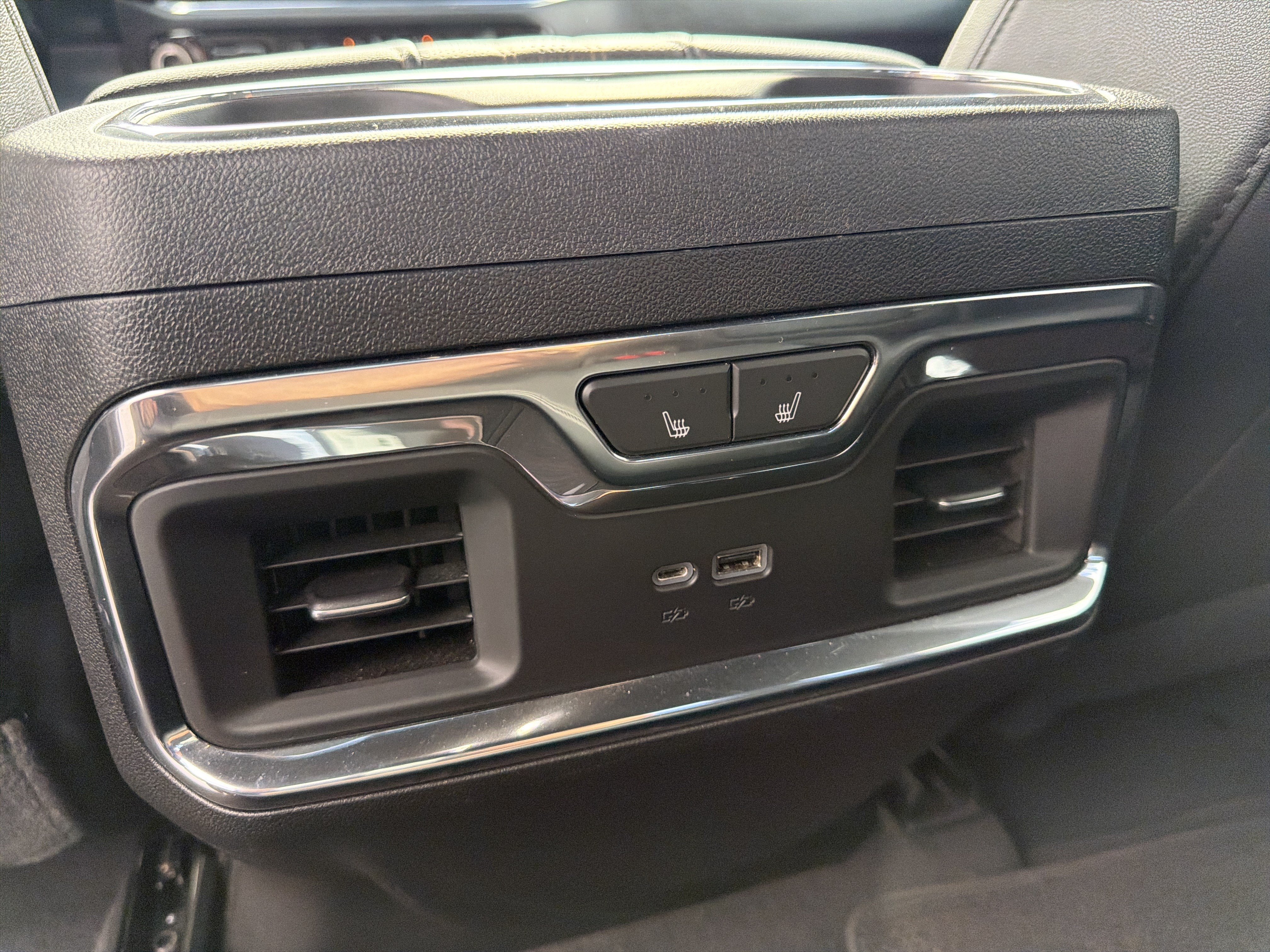 Used 2024 Chevrolet Silverado 1500 High Country AWD/4WD image 36