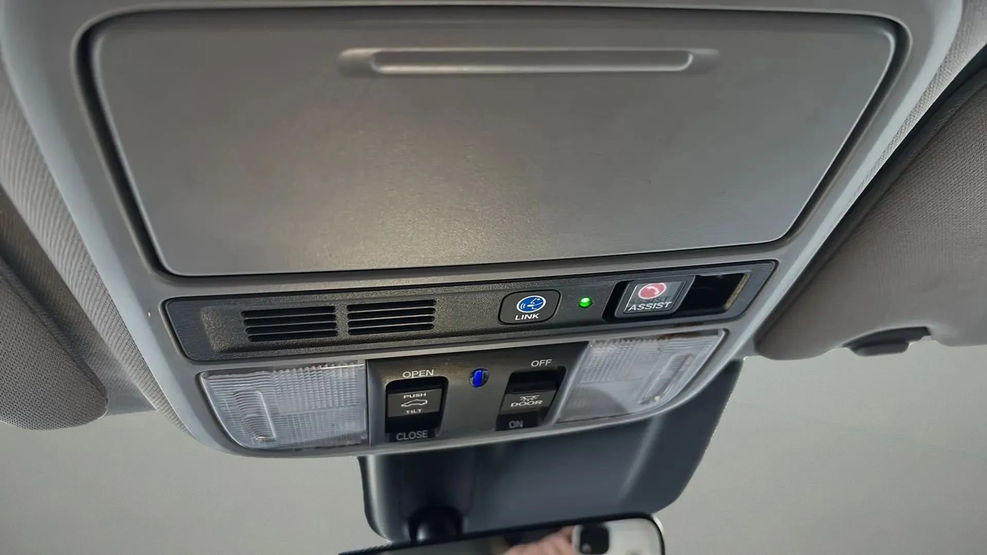 Used 2018 Honda Odyssey Touring image 43