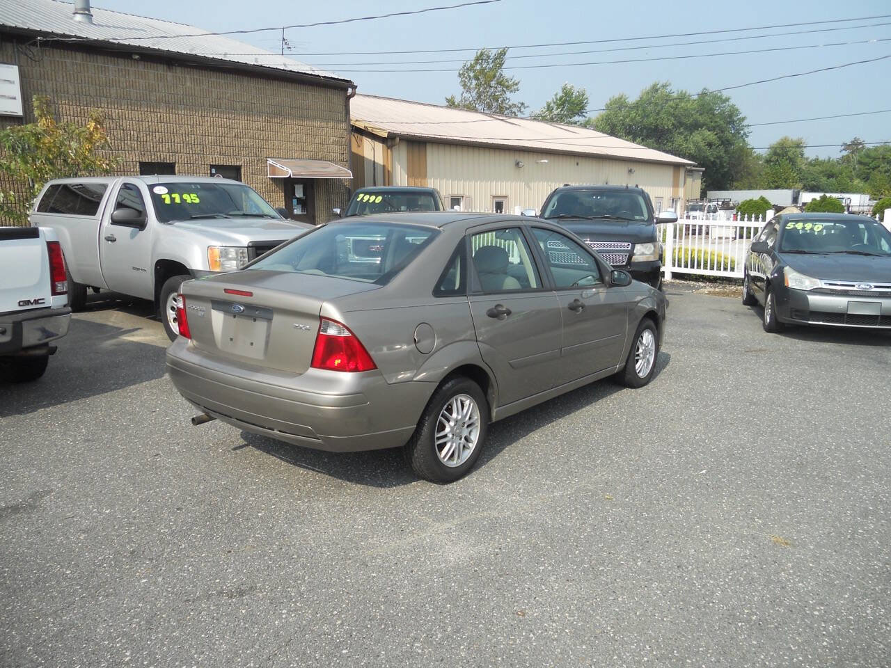 Used 2005 Ford Focus SE image 26