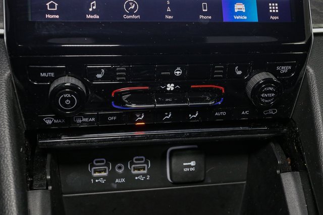 Used 2023 Jeep Grand Cherokee L Limited image 32