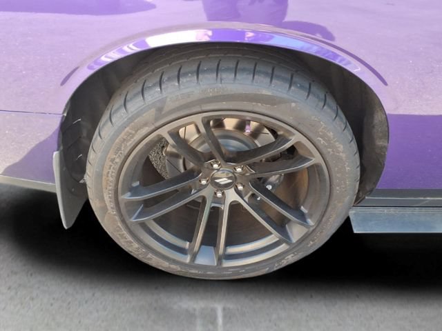 Used 2019 Dodge Challenger R/T Scat Pack w/ Shaker Package RWD image 15
