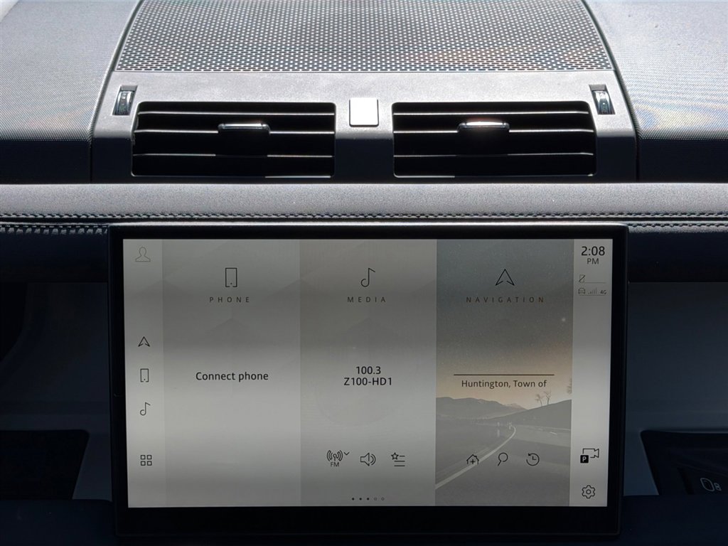 Used 2024 Land Rover Defender 130 S image 14