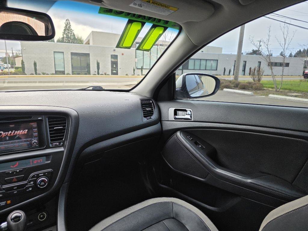 Used 2011 Kia Optima SX w/ Premium Pkg FWD image 11