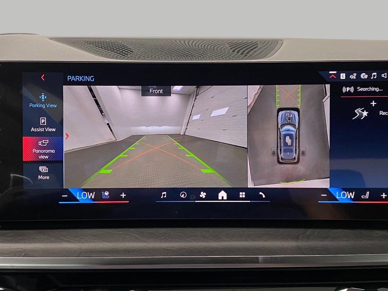 New 2026 BMW X7 M60i image 27