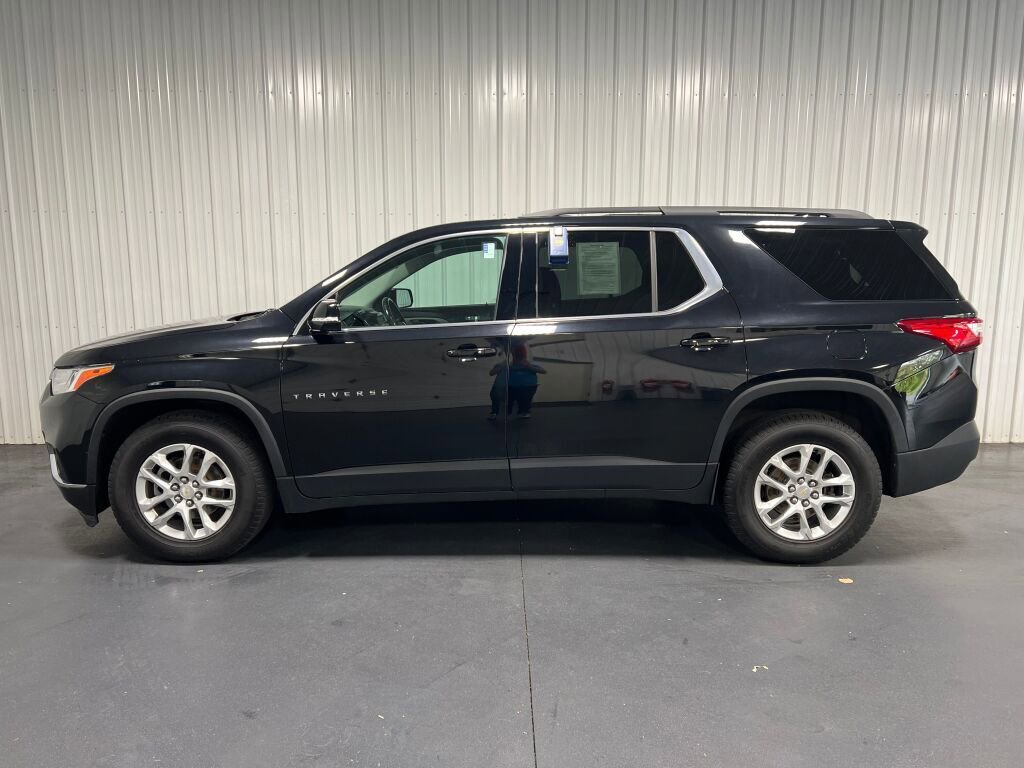 Used 2020 Chevrolet Traverse LT image 24