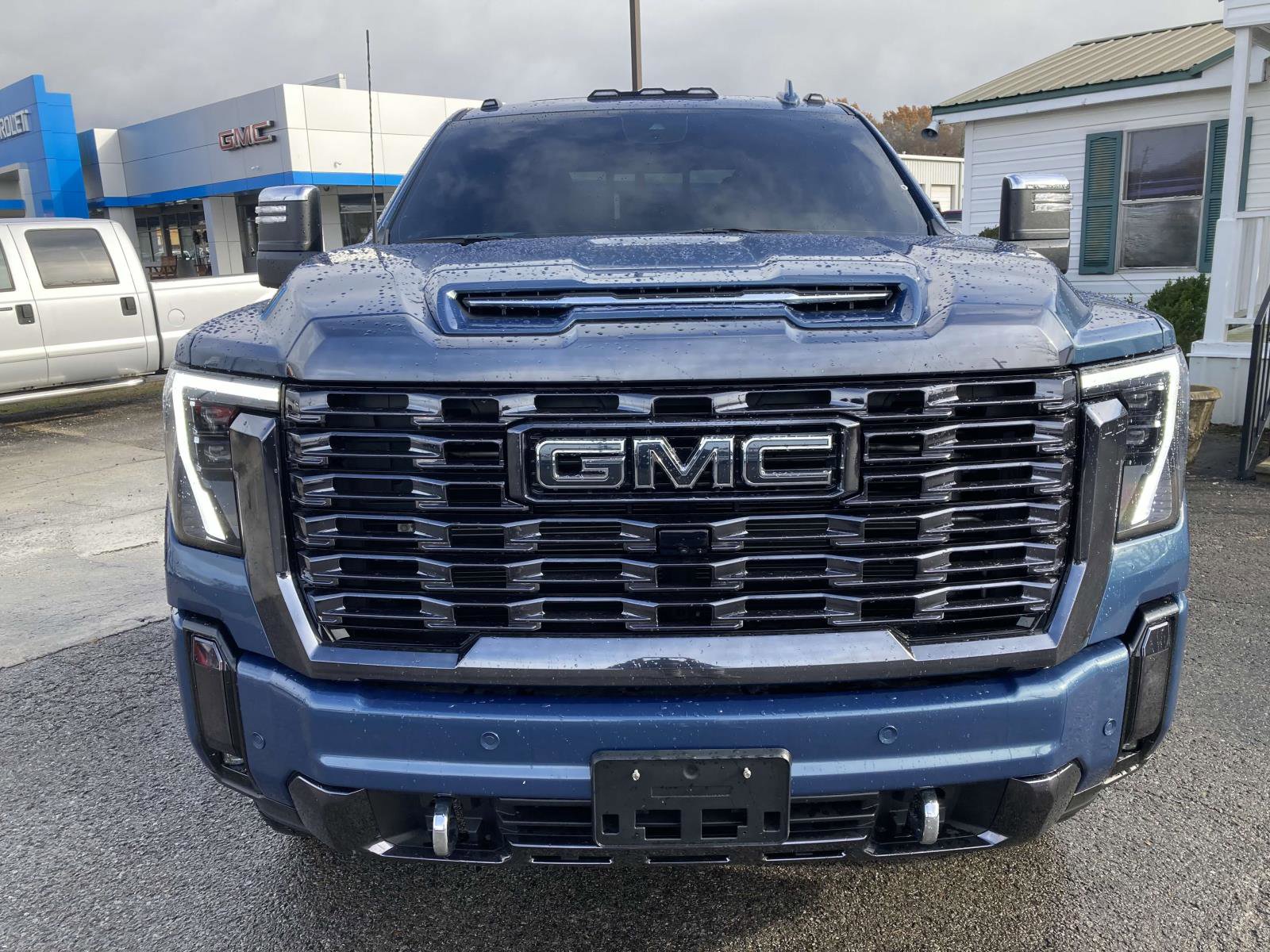 Used 2024 GMC Sierra 2500 Denali Ultimate image 6
