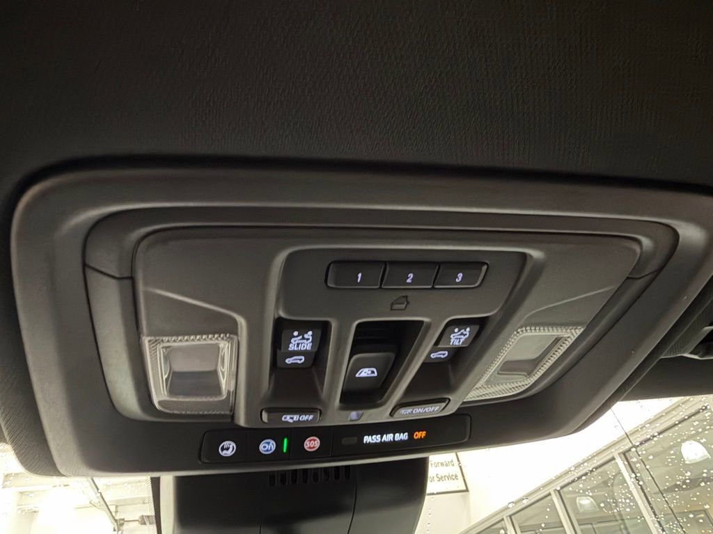 Used 2024 GMC Sierra 1500 AT4 w/ Technology Package image 23