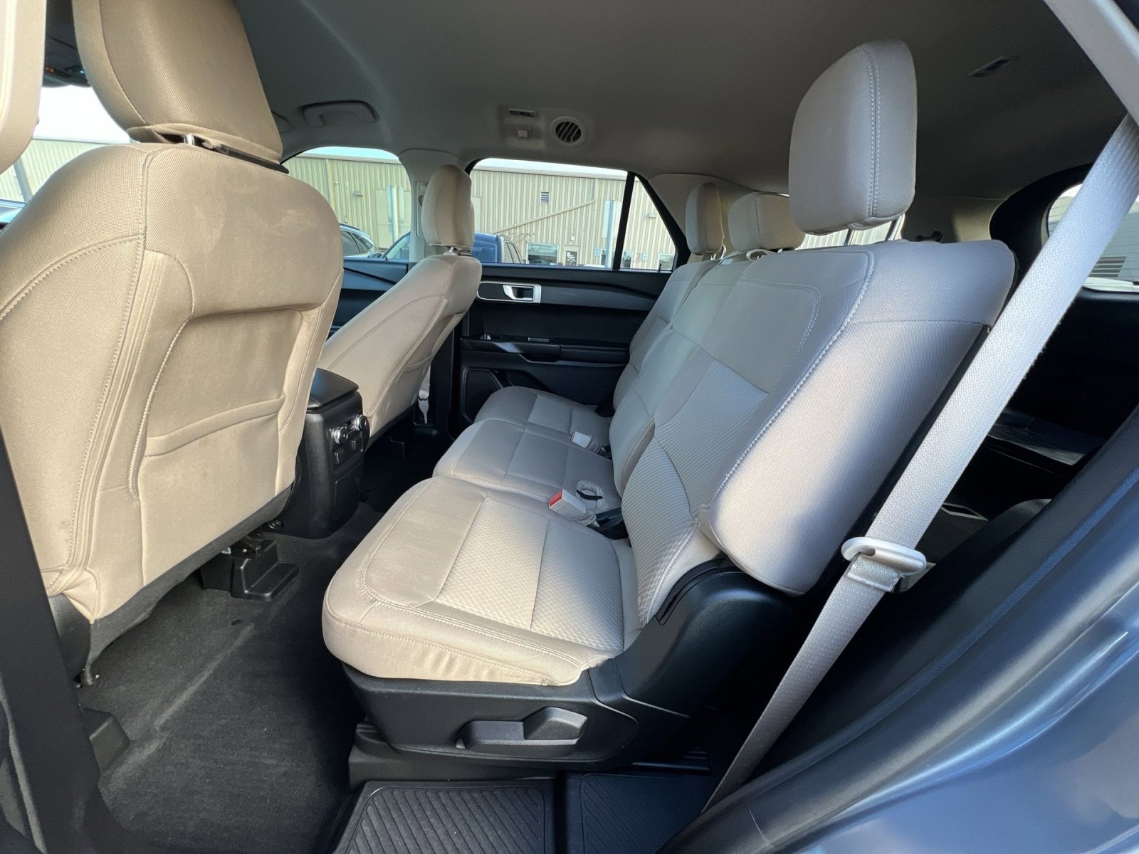 Used 2021 Ford Explorer 2WD image 23