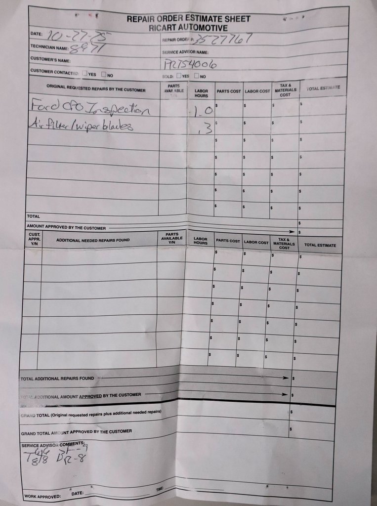 Used 2025 Cadillac XT4 Premium Luxury w/ Cold Weather Package image 5