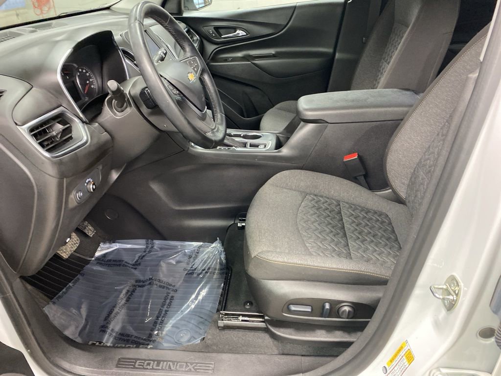 Used 2023 Chevrolet Equinox LT image 29