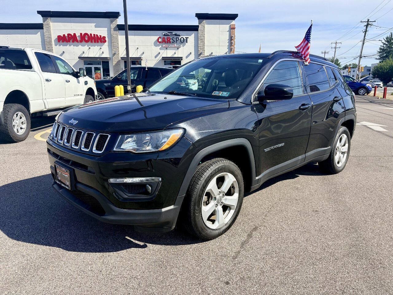 Used 2019 Jeep Compass Latitude w/ Popular Equipment Group AWD/4WD image 2
