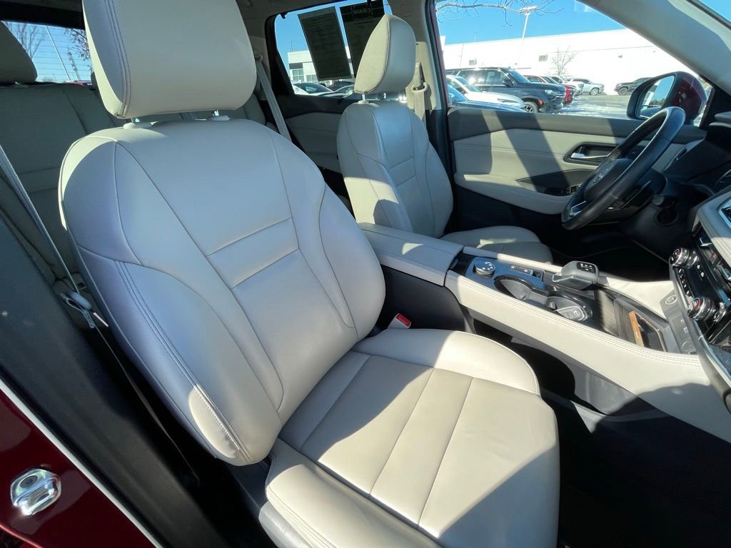 Used 2023 Nissan Rogue SL w/ SL Premium Package image 29