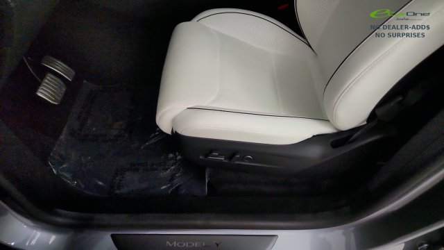Used 2026 Tesla Model Y Performance AWD/4WD image 45