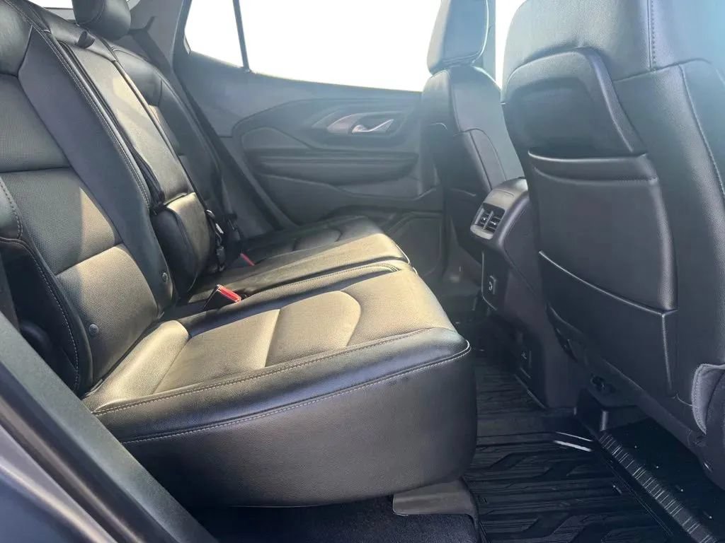 Used 2020 GMC Terrain SLT w/ Preferred Package AWD/4WD image 17
