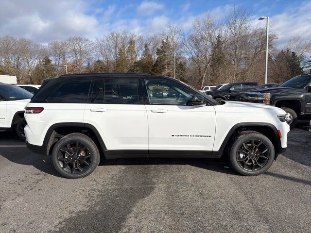 New 2025 Jeep Grand Cherokee Limited image 2