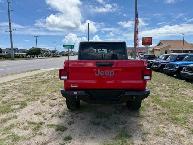 Used 2020 Jeep Gladiator Rubicon AWD/4WD image 6