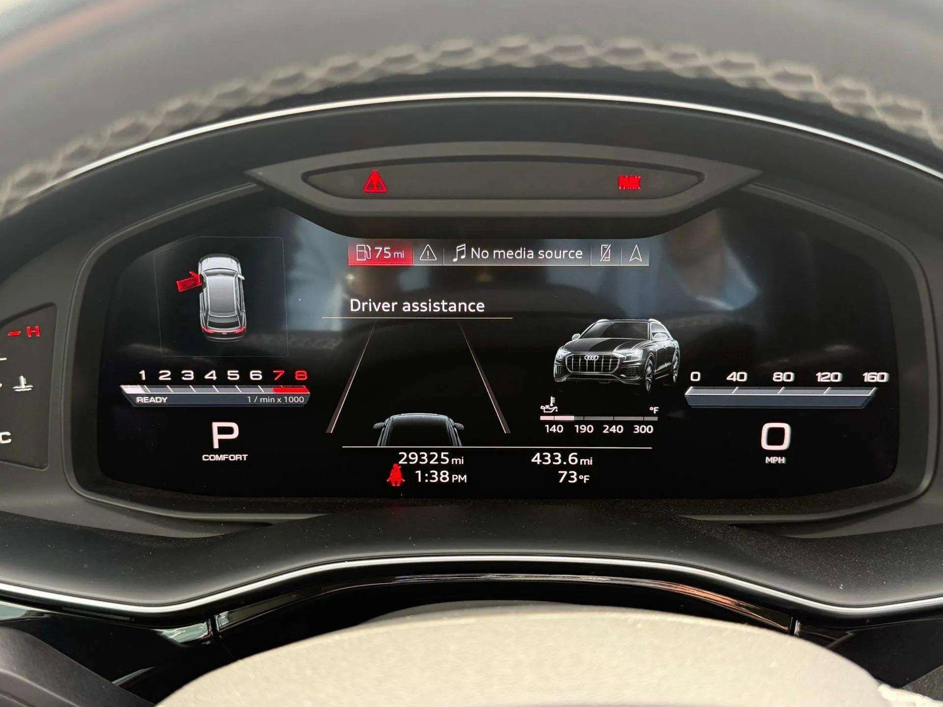 Used 2023 Audi Q8 Premium w/ Convenience Package AWD/4WD image 40