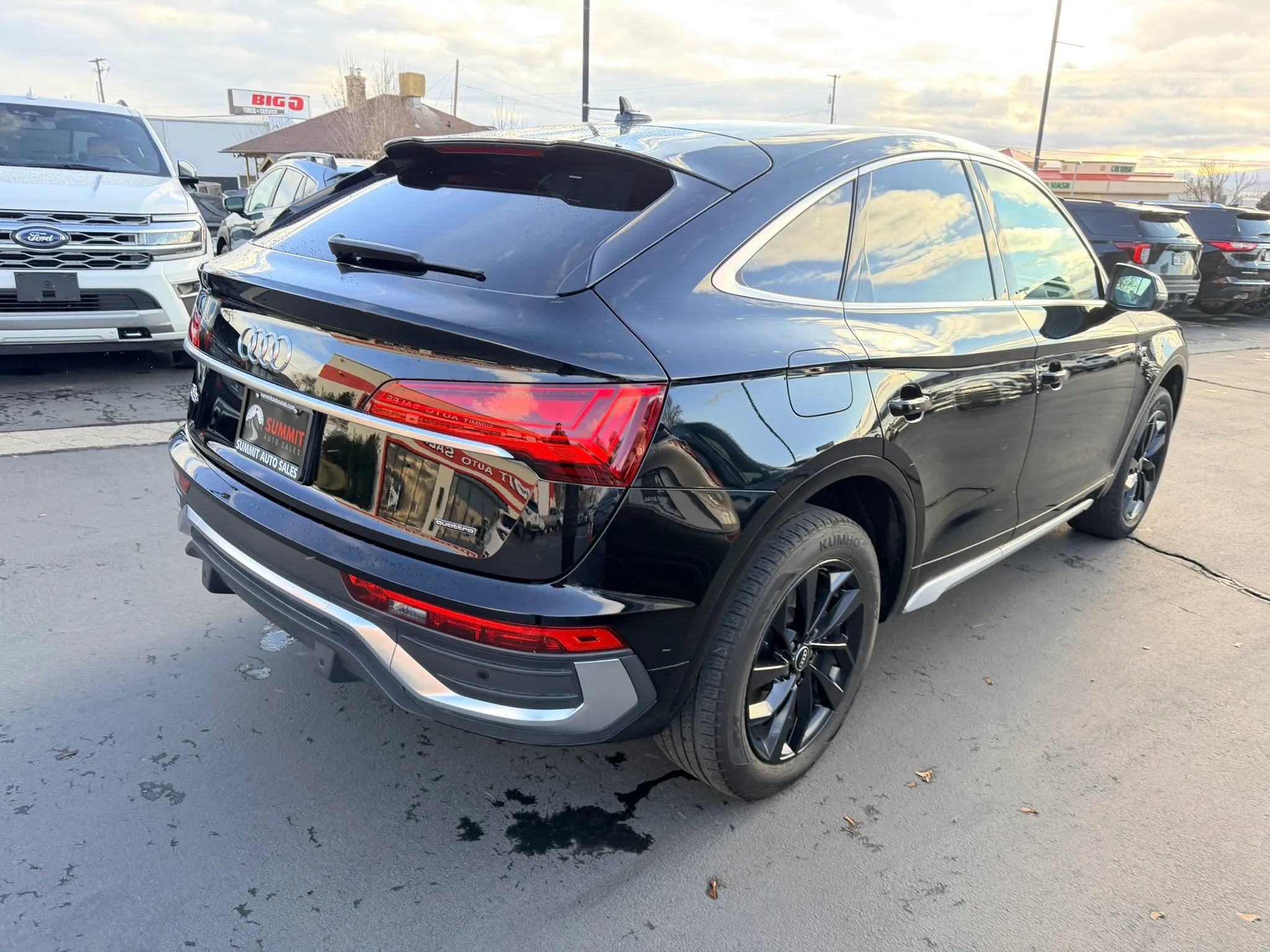 Used 2024 Audi Q5 2.0T Premium w/ Convenience Package image 4