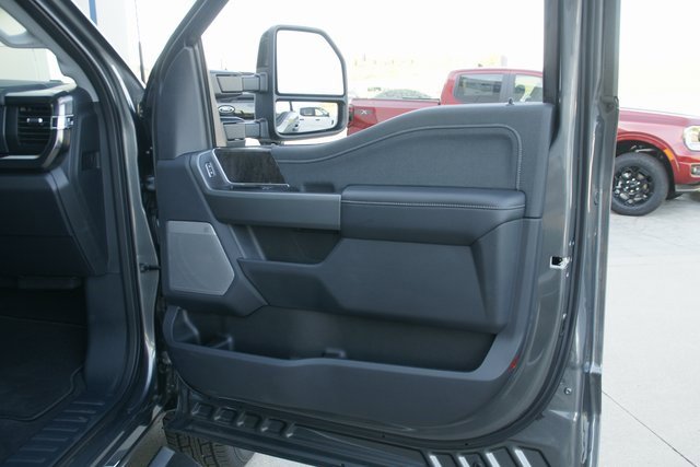New 2026 Ford F350 Lariat image 41