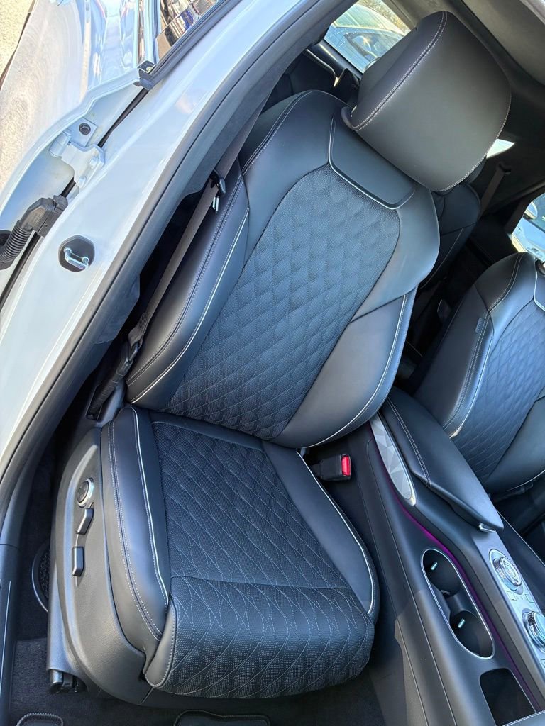 Used 2025 Genesis GV70 3.5T Sport w/ Sport Advanced Package image 22