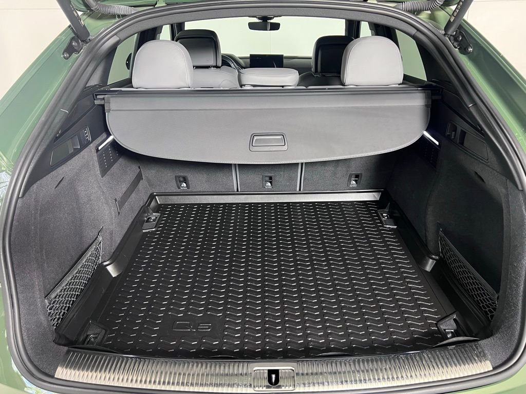 Used 2021 Audi SQ5 Premium Plus w/ Premium Plus Package AWD/4WD image 15