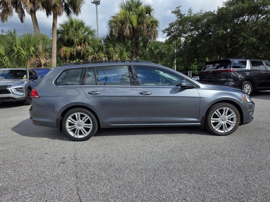 Used 2015 Volkswagen Golf TDI SE FWD image 2