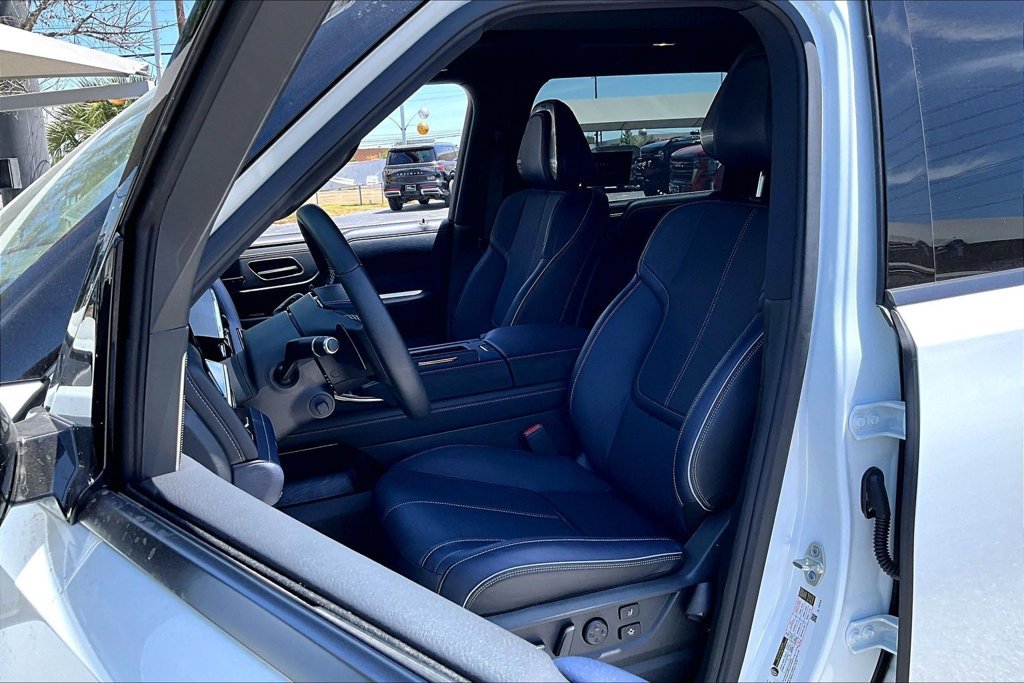 Used 2026 INFINITI QX80 4WD image 34