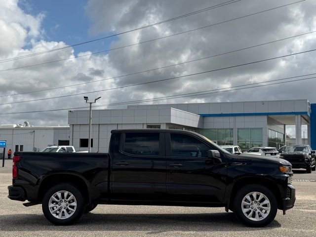 Used 2022 Chevrolet Silverado 1500 Custom w/ LPO, Dark Essentials Package image 4
