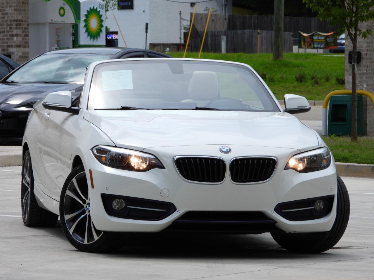 Used 2017 BMW 230i Convertible RWD image 15