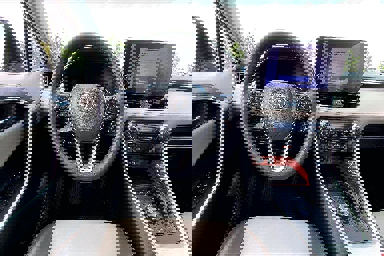 Used 2023 Toyota RAV4 Adventure w/ Convenience Package image 6