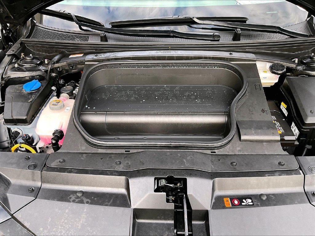 Used 2024 Hyundai Ioniq 6 Limited AWD/4WD image 35
