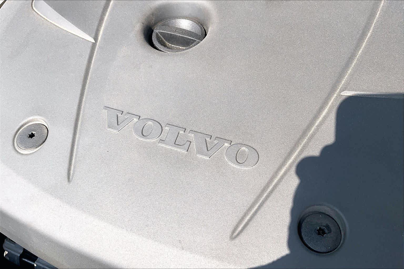 Used 2020 Volvo S60 T5 Momentum FWD image 34