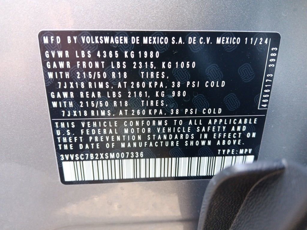 Used 2025 Volkswagen Taos SE image 27