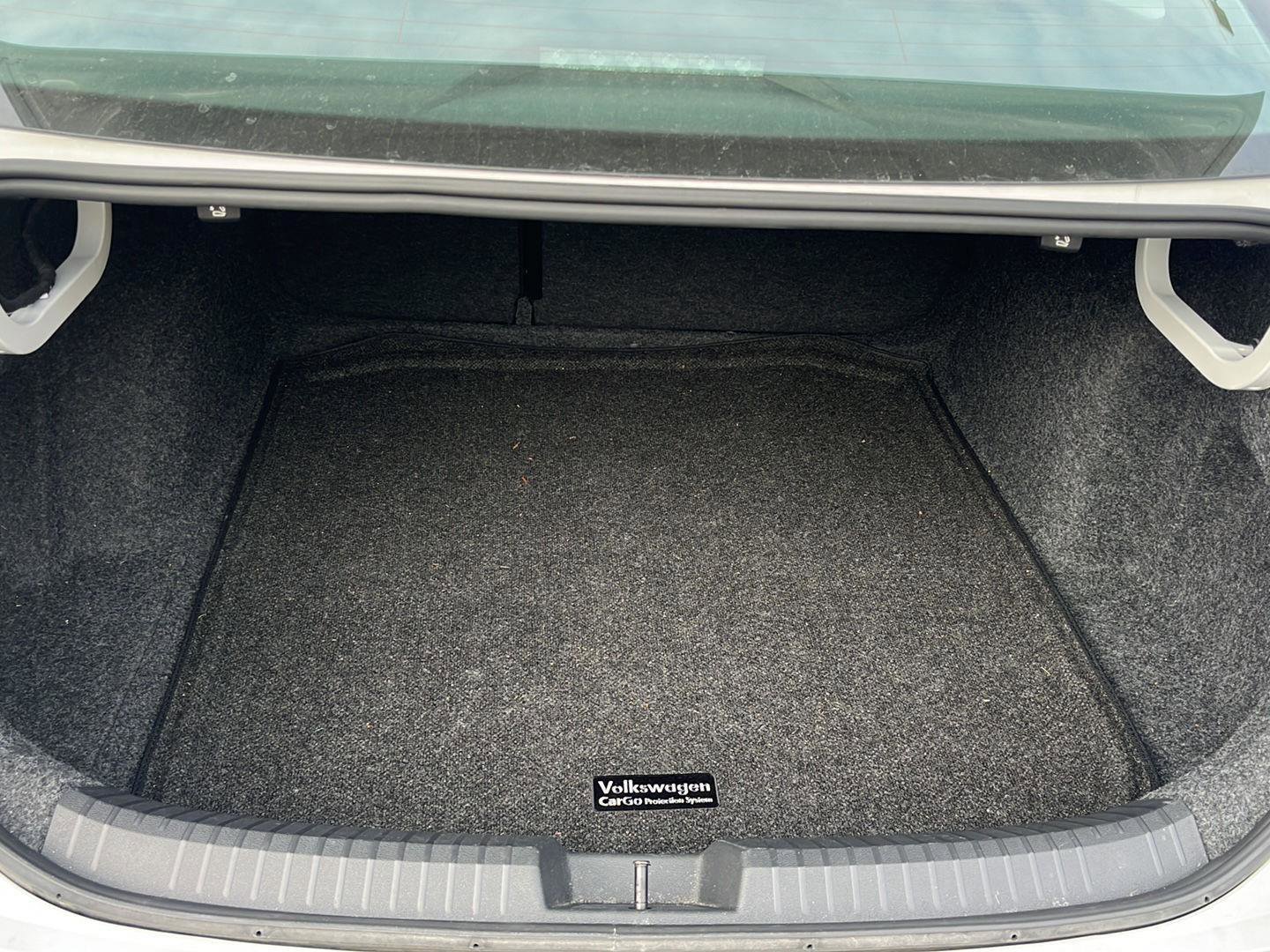 Used 2024 Volkswagen Jetta SEL image 17