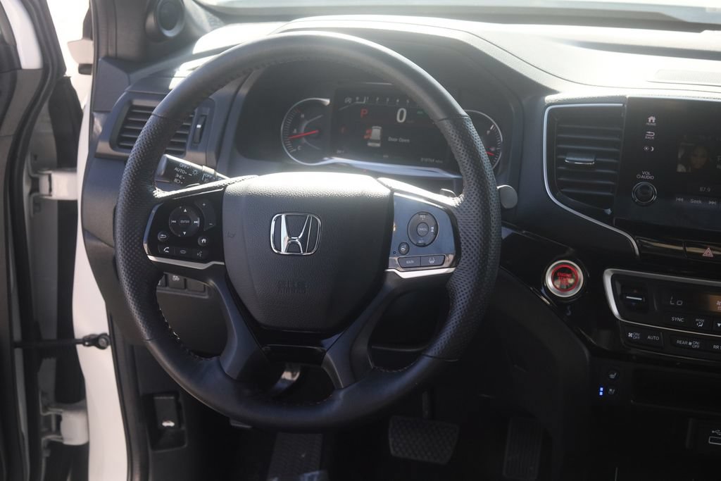 Used 2024 Honda Passport Black Edition image 19