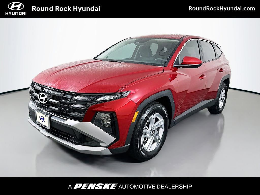Certified 2025 Hyundai Tucson SE image 1