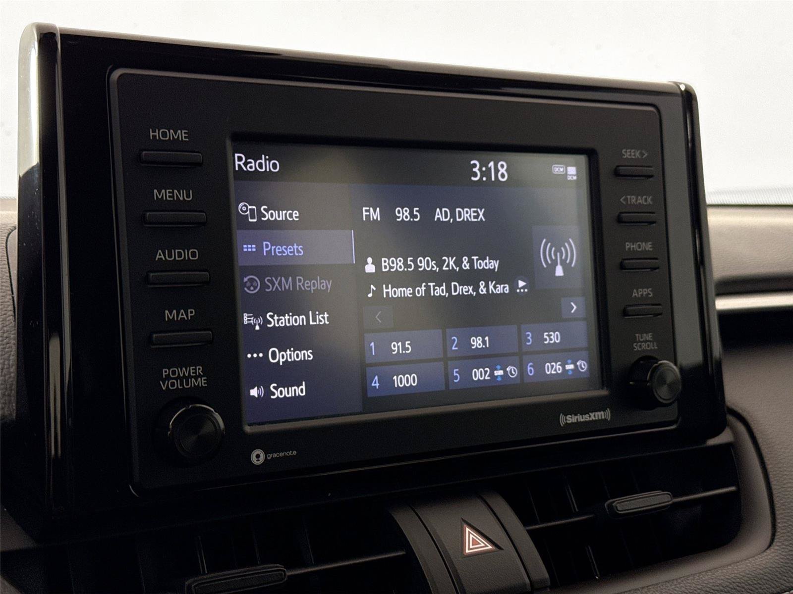Used 2022 Toyota RAV4 LE FWD image 22