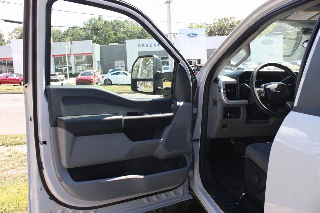 New 2026 Ford F250 XL image 8