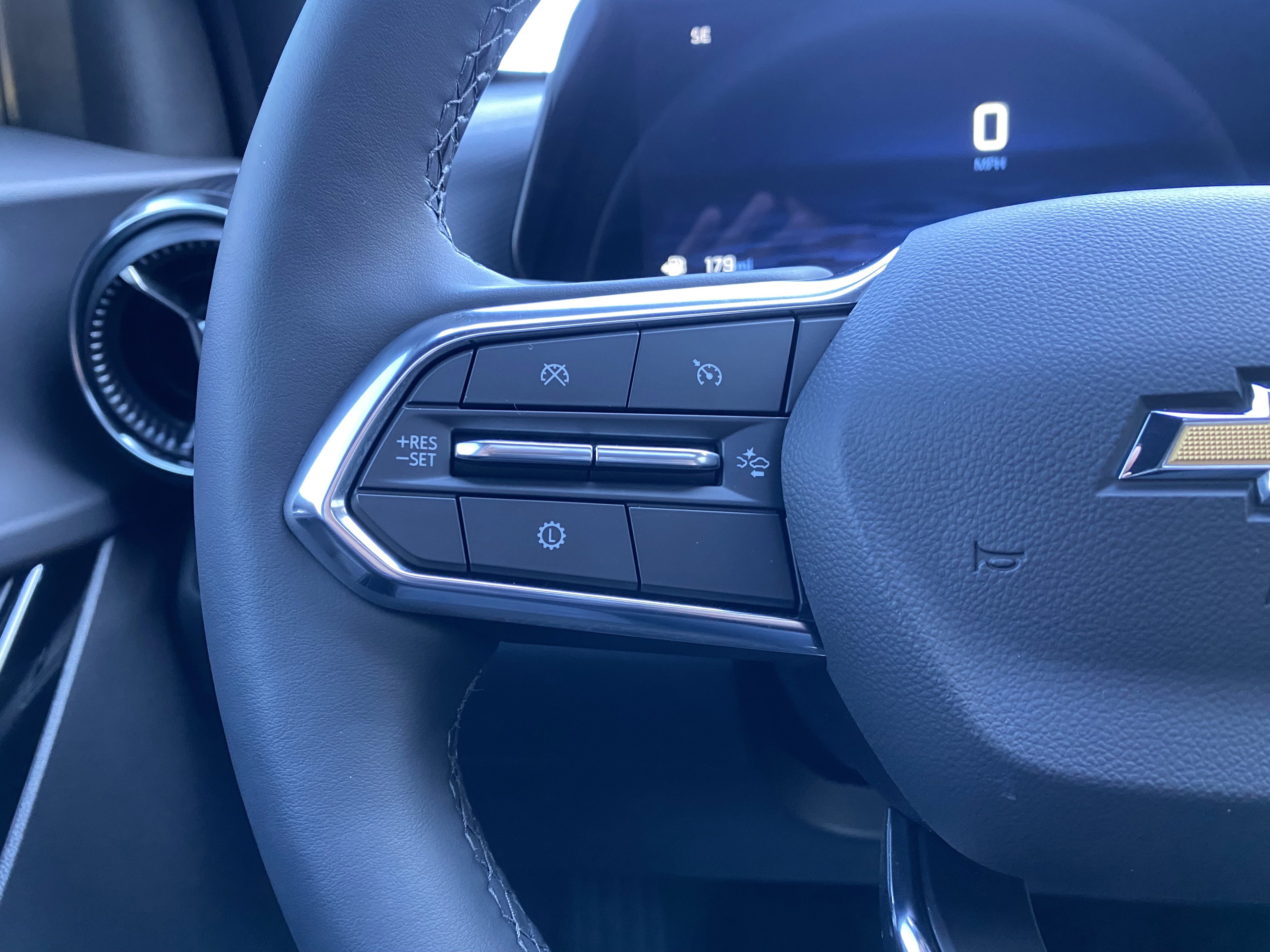 Used 2026 Chevrolet Equinox LT image 19