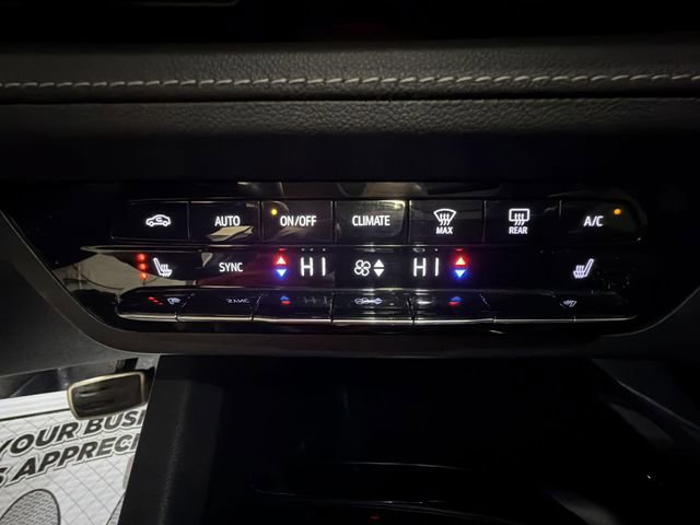 Certified 2023 Buick Envision Essence w/ Sport Touring Package image 19