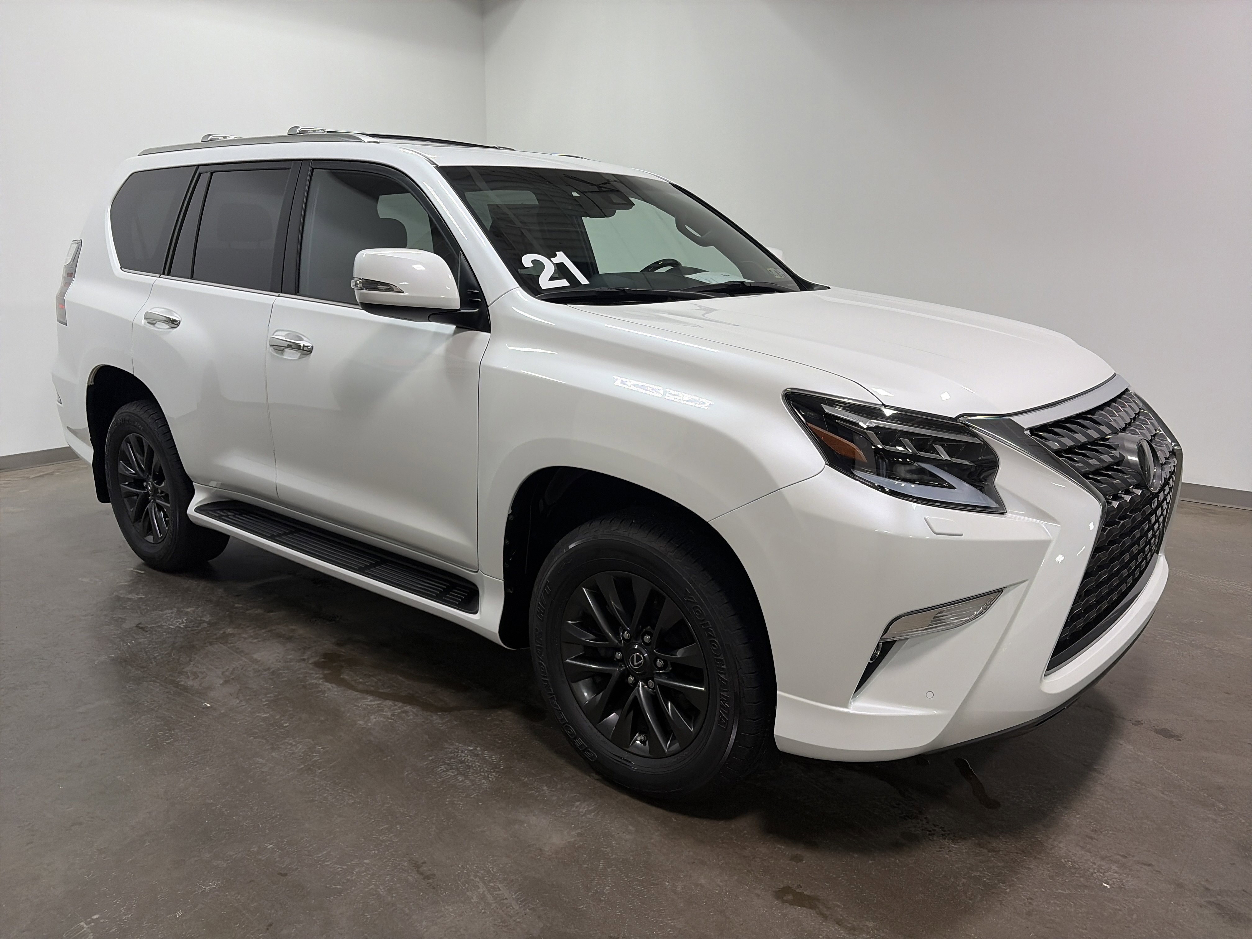 Used 2021 Lexus GX 460 Premium w/ Premium Package image 2