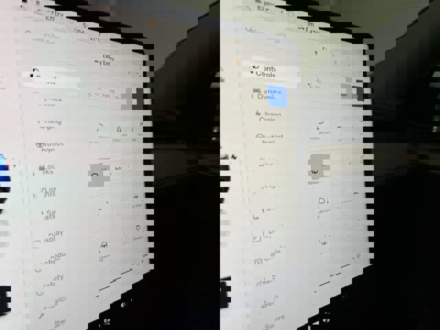 Used 2023 Tesla Model Y Performance image 11