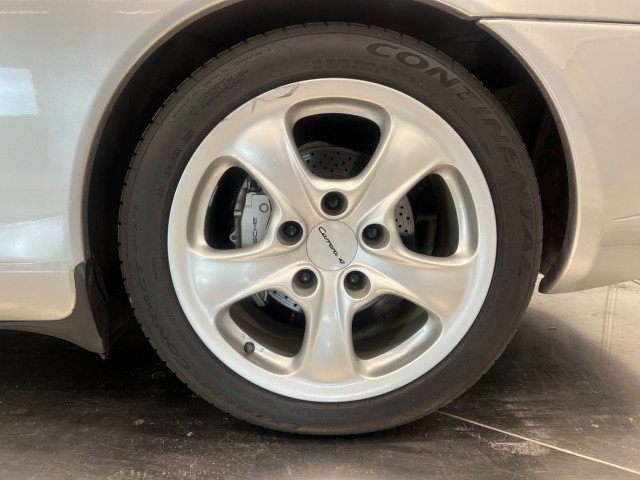 Used 2000 Porsche 911 Cabriolet image 30