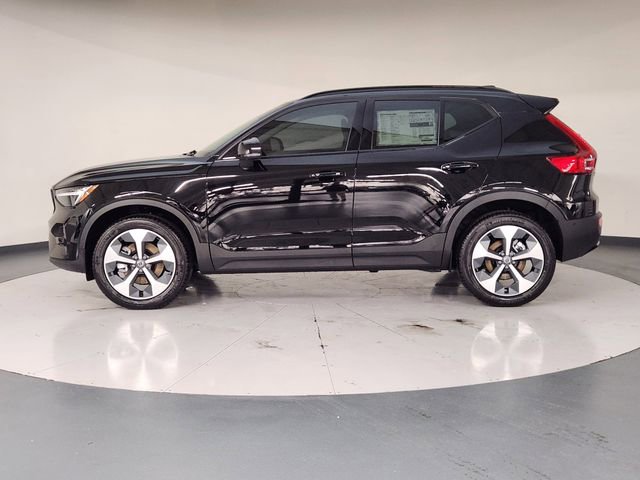 New 2026 Volvo XC40 B4 Plus w/ Protection Package Premier FWD image 5