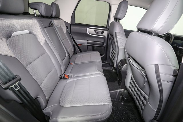 Used 2025 Ford Bronco Sport Badlands image 17