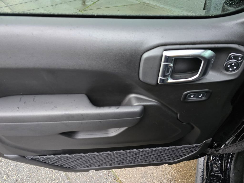 Used 2025 Jeep Gladiator Rubicon image 23