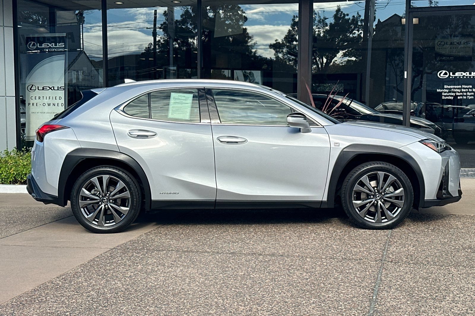 Used 2020 Lexus UX 250h F Sport w/ F Sport Premium Package AWD/4WD image 3