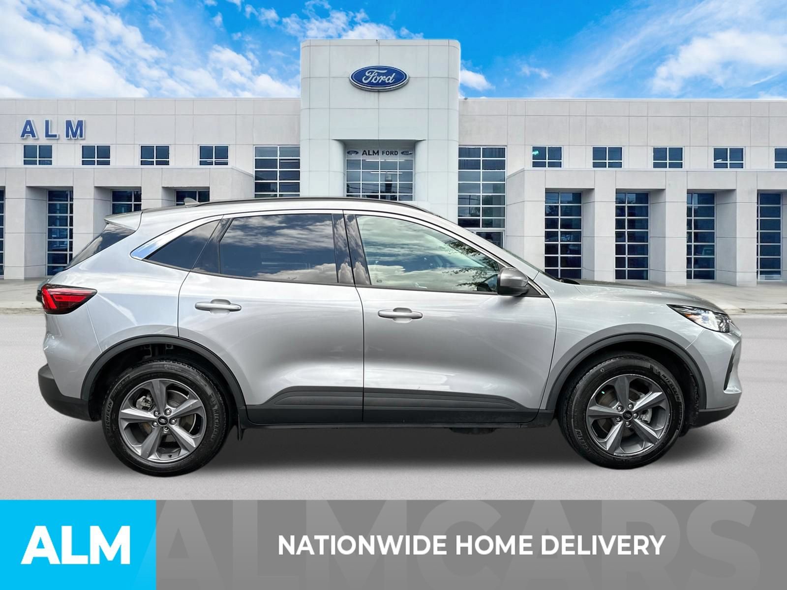 Certified 2023 Ford Escape SE FWD image 4